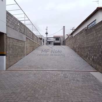 Apartamento em Pirassununga, bairro Barcelona Residencial