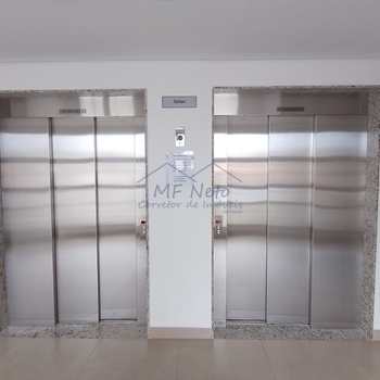 Apartamento em Pirassununga, bairro Barcelona Residencial