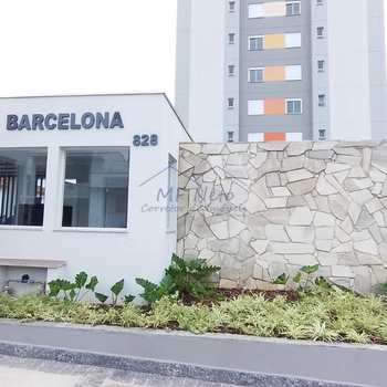 Apartamento em Pirassununga, bairro Barcelona Residencial