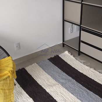 Apartamento em Pirassununga, bairro Barcelona Residencial