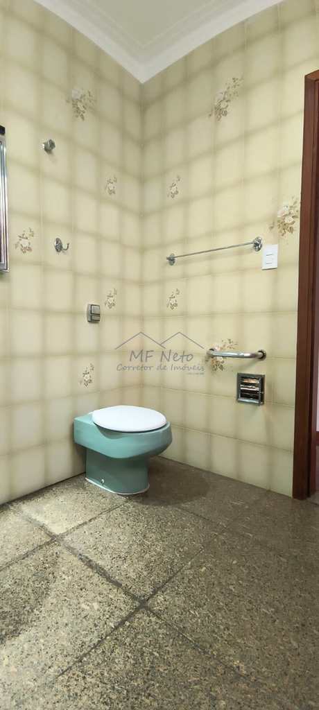Casa em Pirassununga, no bairro Centro