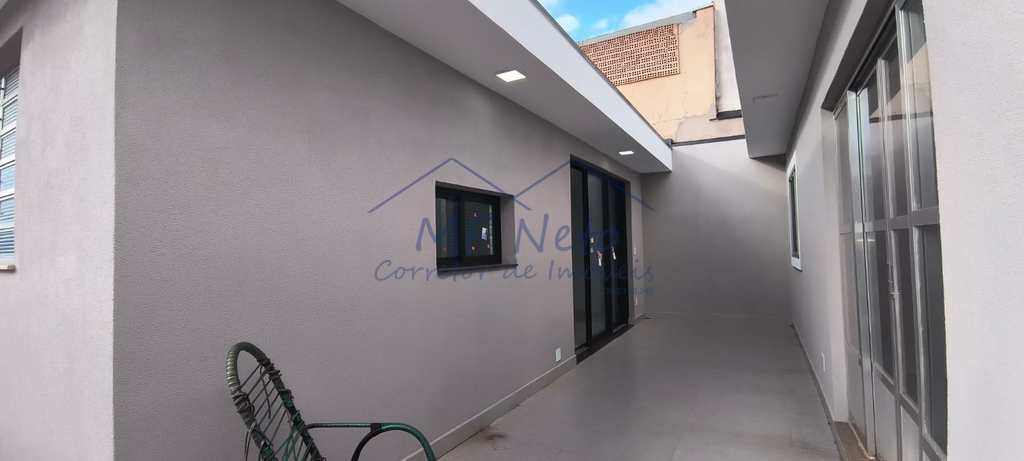 Casa em Pirassununga, no bairro Centro
