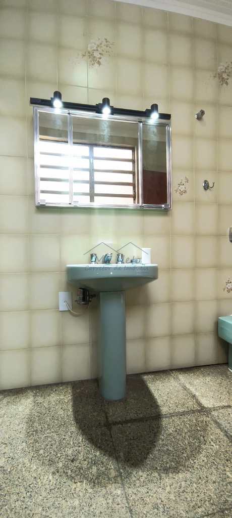 Casa em Pirassununga, no bairro Centro