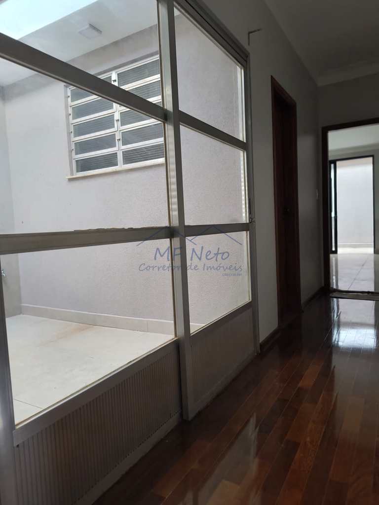 Casa em Pirassununga, no bairro Centro