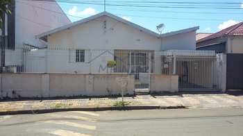 Casa, código 10132479 em Pirassununga, bairro Vila Pinheiro