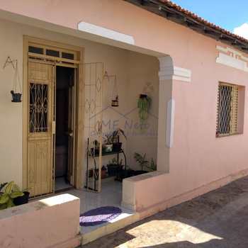 Casa em Pirassununga, bairro Vila Santa Terezinha