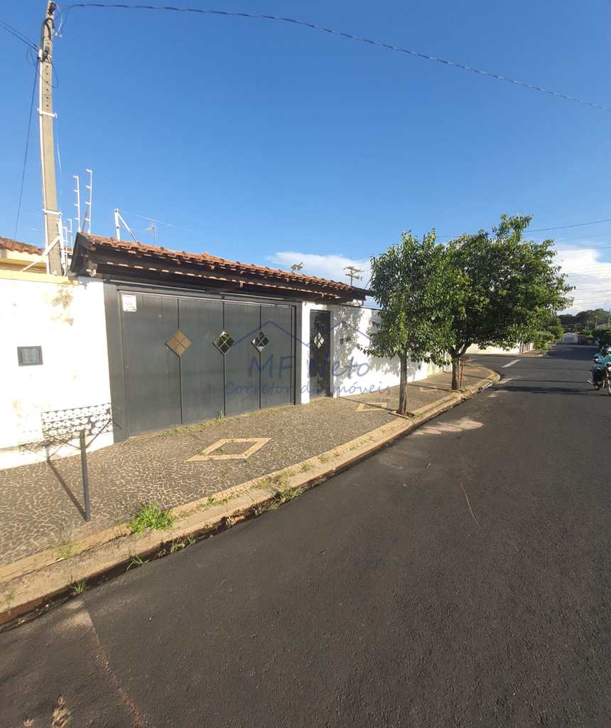 Casa em Santa Rita do Passa Quatro, no bairro Jardim Bonanza