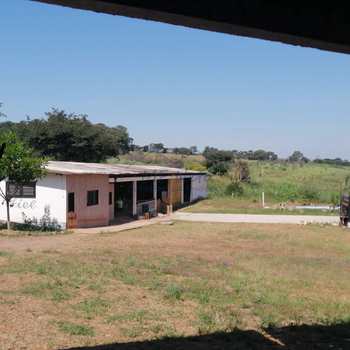 Sítio em Pirassununga, bairro Roque