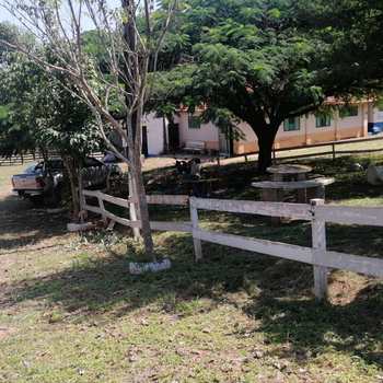 Sítio em Pirassununga, bairro Roque