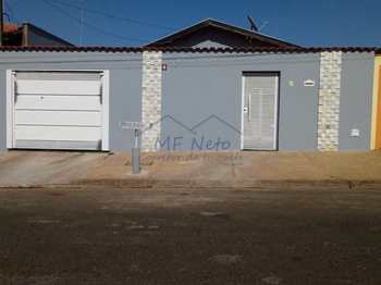 Casa, código 10132605 em Pirassununga, bairro Vila Santa Fé