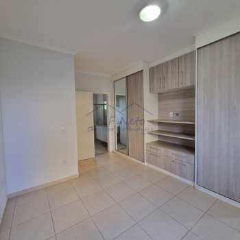 Apartamento em Pirassununga, bairro Residencial XV