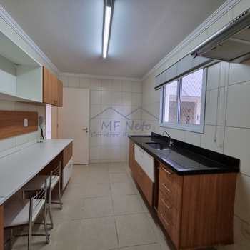 Apartamento em Pirassununga, bairro Residencial XV