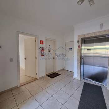 Apartamento em Pirassununga, bairro Residencial XV