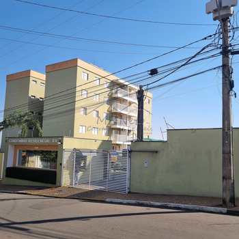 Apartamento em Pirassununga, bairro Residencial XV