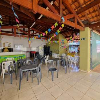 Apartamento em Pirassununga, bairro Residencial XV