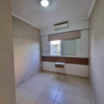 Apartamento em Pirassununga, bairro Residencial XV