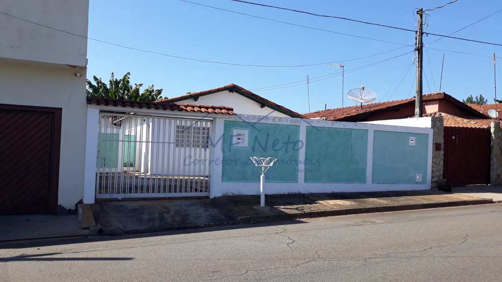 Casa em Pirassununga, no bairro Jardim das Laranjeiras