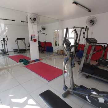 Apartamento em Pirassununga, bairro Coliseu Residence