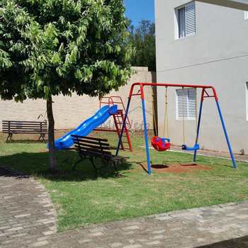 Apartamento em Pirassununga, bairro Coliseu Residence
