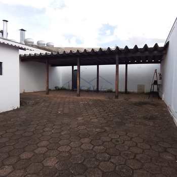 Salão em Pirassununga, bairro Rosário