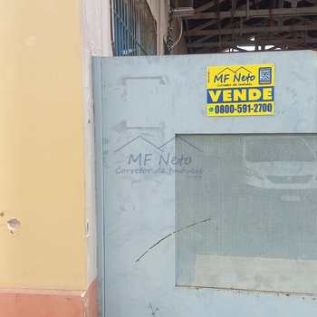 Prédio Comercial em Pirassununga, bairro Centro