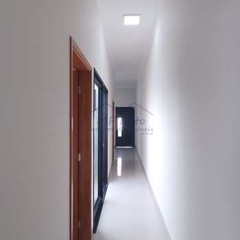 Casa de Condomínio em Pirassununga, bairro Jardim Treviso