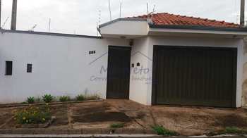 Casa, código 10132799 em Pirassununga, bairro Jardim Verona II