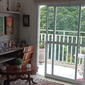 Apartamento em Pirassununga, bairro Residencial Herminia Beck