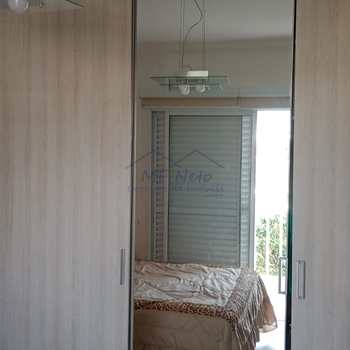 Apartamento em Pirassununga, bairro Residencial Herminia Beck