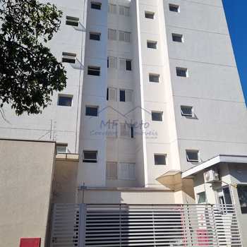 Apartamento em Pirassununga, bairro Residencial Herminia Beck