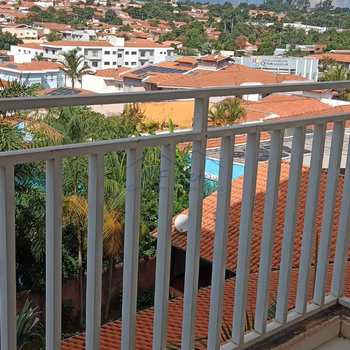 Apartamento em Pirassununga, bairro Residencial Herminia Beck