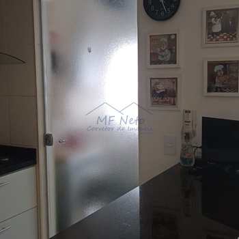 Apartamento em Pirassununga, bairro Residencial Herminia Beck
