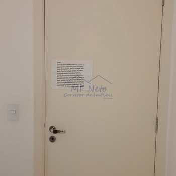 Apartamento em Pirassununga, bairro Residencial Herminia Beck