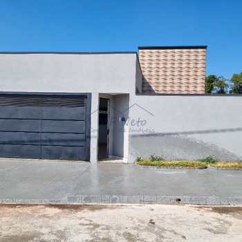 Casa em Pirassununga, bairro Terramérica
