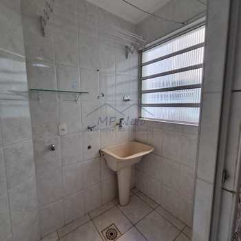 Apartamento em Pirassununga, bairro Residencial Suzana