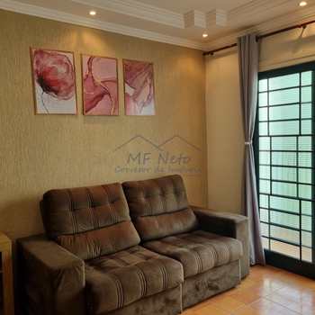 Apartamento em Pirassununga, bairro Residencial Suzana