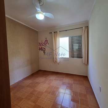 Apartamento em Pirassununga, bairro Residencial Suzana