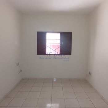 Casa em Pirassununga, bairro Vila Pinheiro