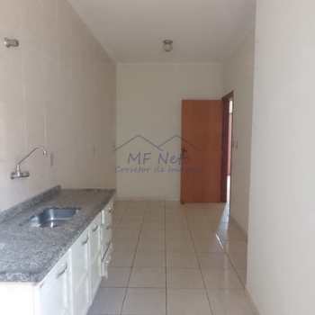 Casa em Pirassununga, bairro Vila Pinheiro