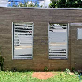 Casa em Pirassununga, bairro Jardim Carlos Gomes