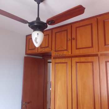 Apartamento em Pirassununga, bairro Residencial Planalto