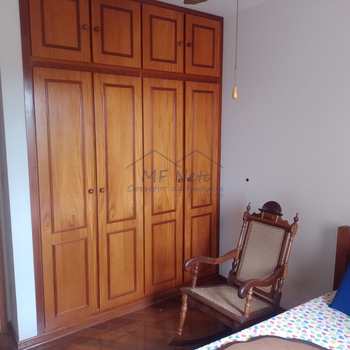 Apartamento em Pirassununga, bairro Residencial Planalto
