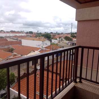 Apartamento em Pirassununga, bairro Residencial Planalto