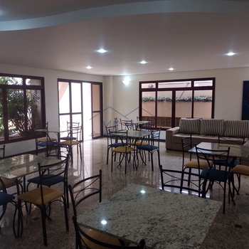 Apartamento em Pirassununga, bairro Residencial Planalto
