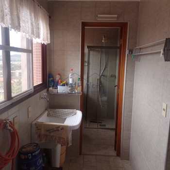 Apartamento em Pirassununga, bairro Residencial Planalto