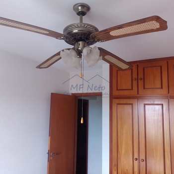 Apartamento em Pirassununga, bairro Residencial Planalto
