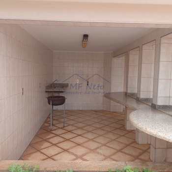 Apartamento em Pirassununga, bairro Residencial Planalto