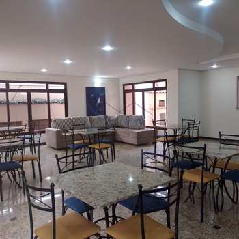 Apartamento em Pirassununga, bairro Residencial Planalto
