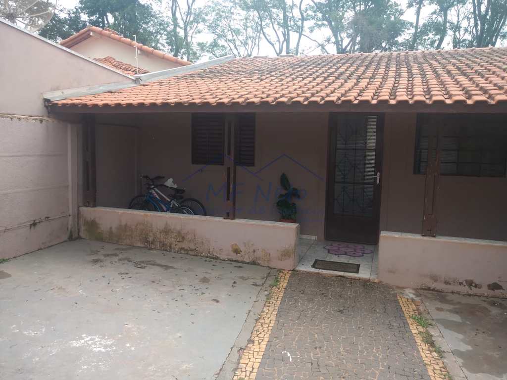 Casa com 3 dorms, Jardim Limoeiro, Pirassununga - R$ 150 mil, Cod: 10133096