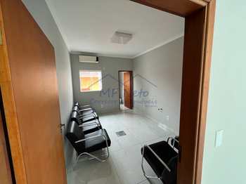 Sala Comercial, código 10133128 em Pirassununga, bairro Centro